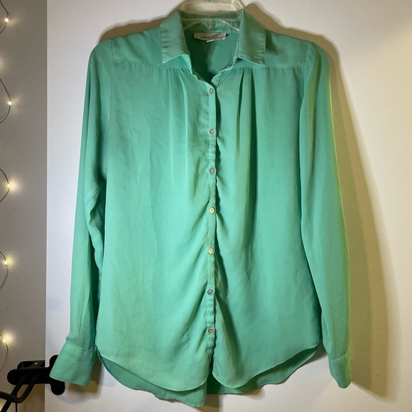 XS Chandi & Lia Button Down Shirt - Picture 5 of 6